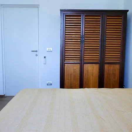 Maracu, Exclusive With Terrace Apartman